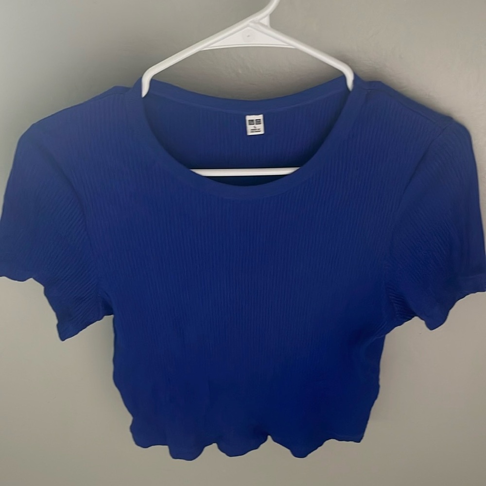 Blue ribbed crop Uniqlo shirt size L